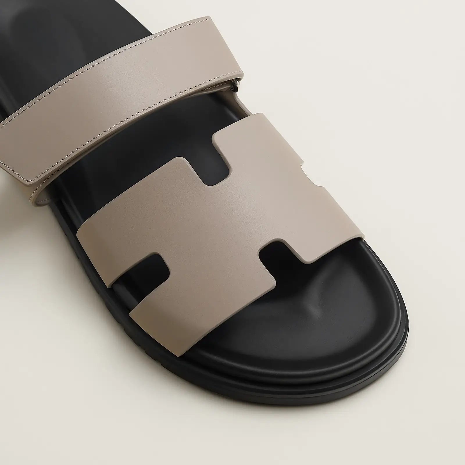 Myk Sandale Weiches Grau
